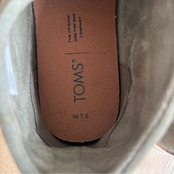 TOMS Paxton Shoe - Picture 8 of 12